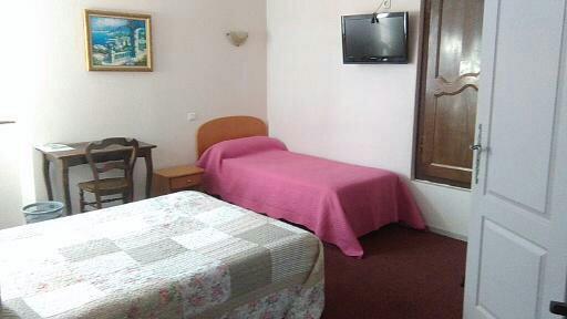 Logis L'Auberge Basque Ozon  ภายนอก รูปภาพ